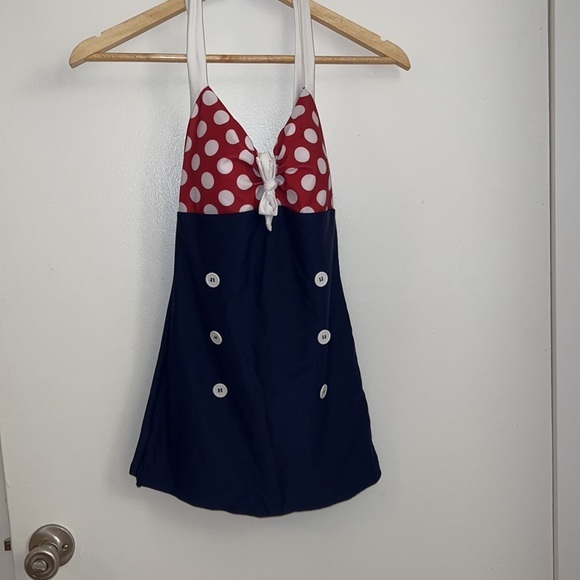 Small One Piece Bathing  Suit‎ - Picture 3 of 9